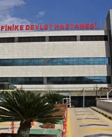 finike-devlet-te-mobing-iddiasi-saglik-calisanlari-hareketliligi-gundemde-1773396474-764_large